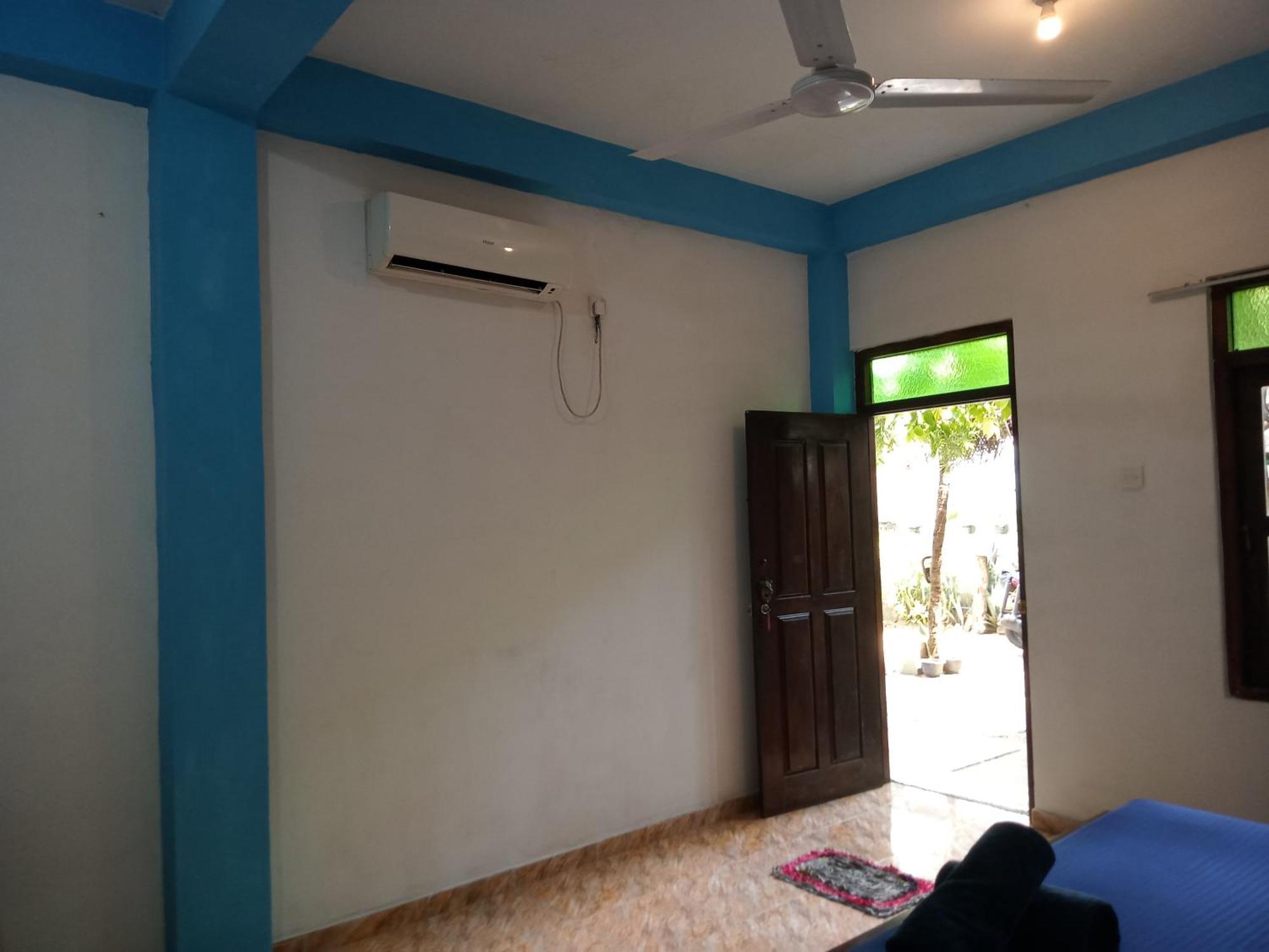 Suninn Hostel And Surf School ウェリガマ エクステリア 写真